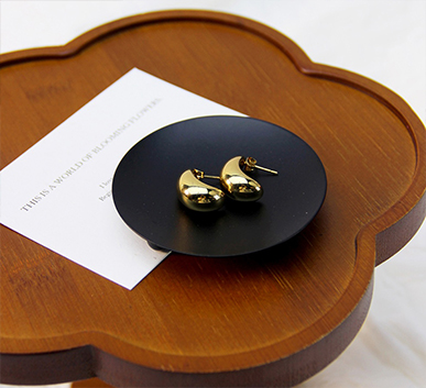 Crescent-Moon-Earrings