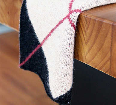 Custom-winter-hand-knitted-Double-sided-Double-colored-Checked-Scarf1