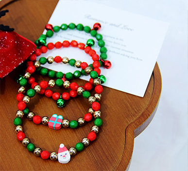 Yuletide Beaded Wristlet - Sparkling Christmas Party Bracelet for Women & Teens