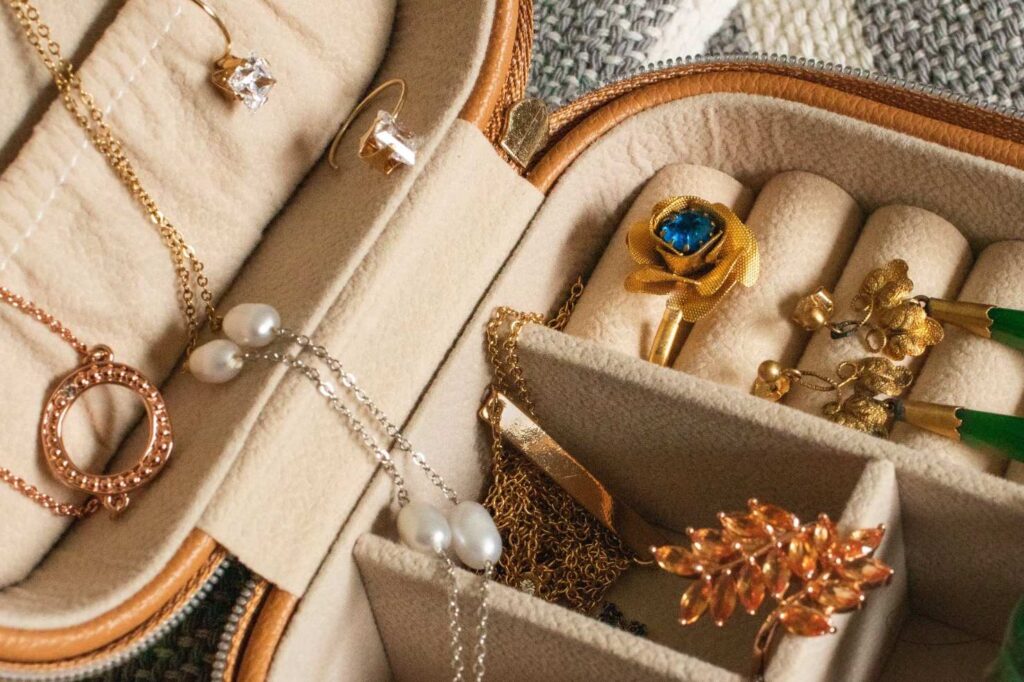 Critical Pitfalls You Must Avoid When Sourcing China Jewelry