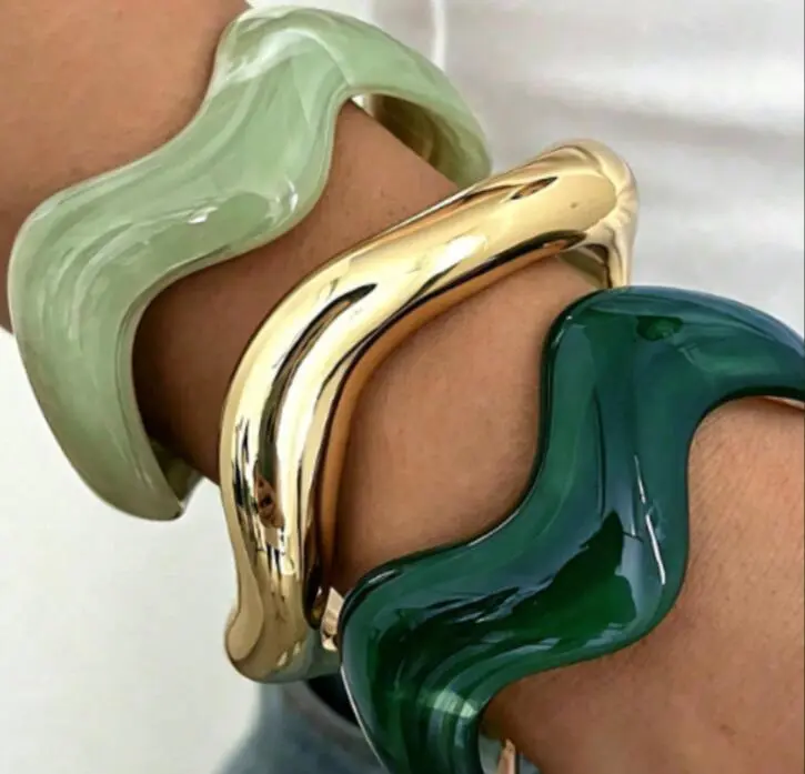 Irregular Wave Tube Acrylic Cuff Bracelet, Retro Marble Swirl Geometric Open Bangle Minimal Personality Stackable Women Summer Wrist Jewelry