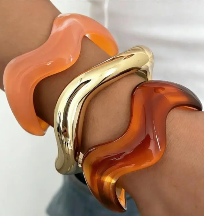 Irregular Wave Tube Acrylic Cuff Bracelet, Retro Marble Swirl Geometric Open Bangle Minimal Personality Stackable Women Summer Wrist Jewelry