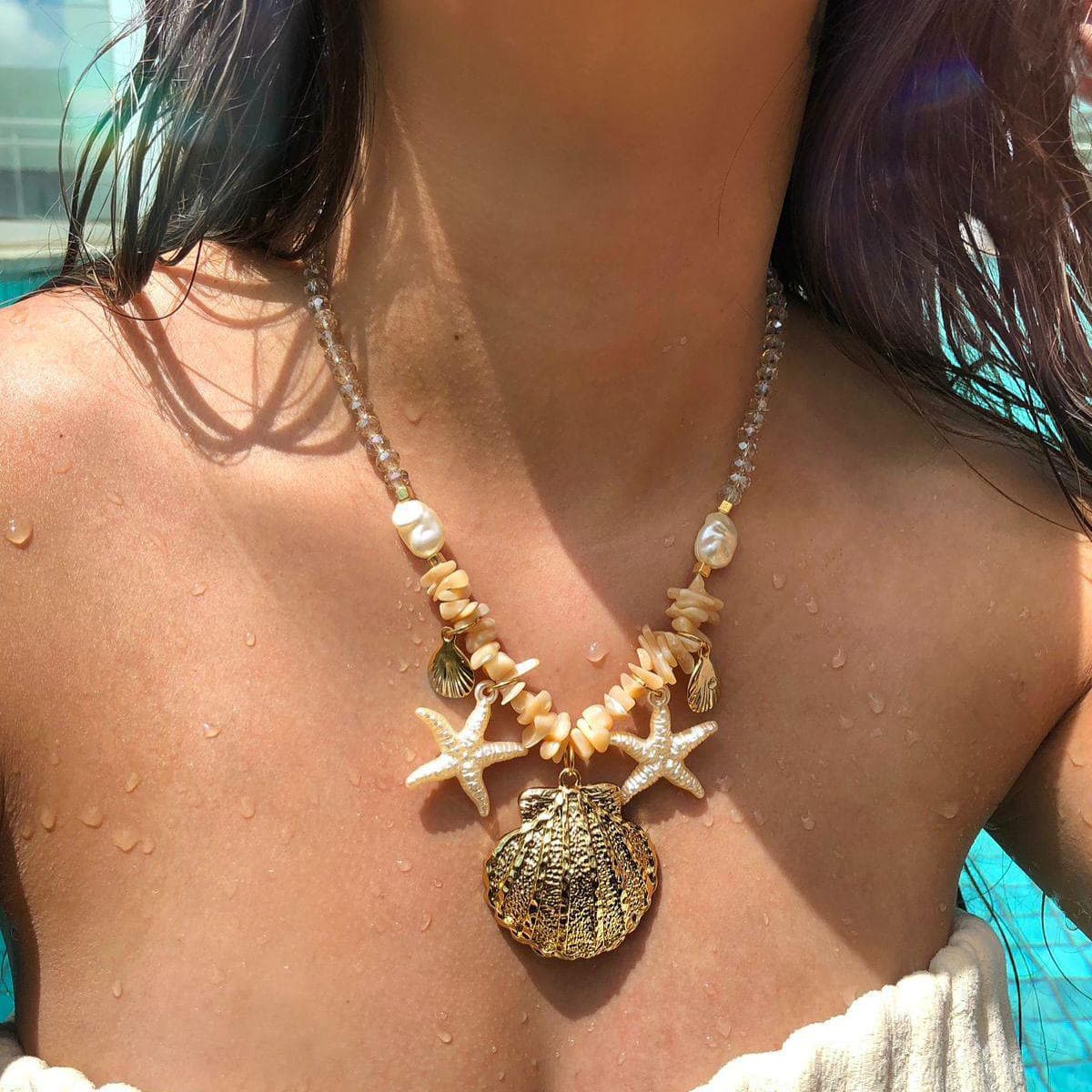 Boho Summer Beach Natural Shell Starfish Pearl Beaded Collarbone Necklace, Gold Plated Alloy Ocean Pendant Stackable Vacation Statement Jewelry for Women