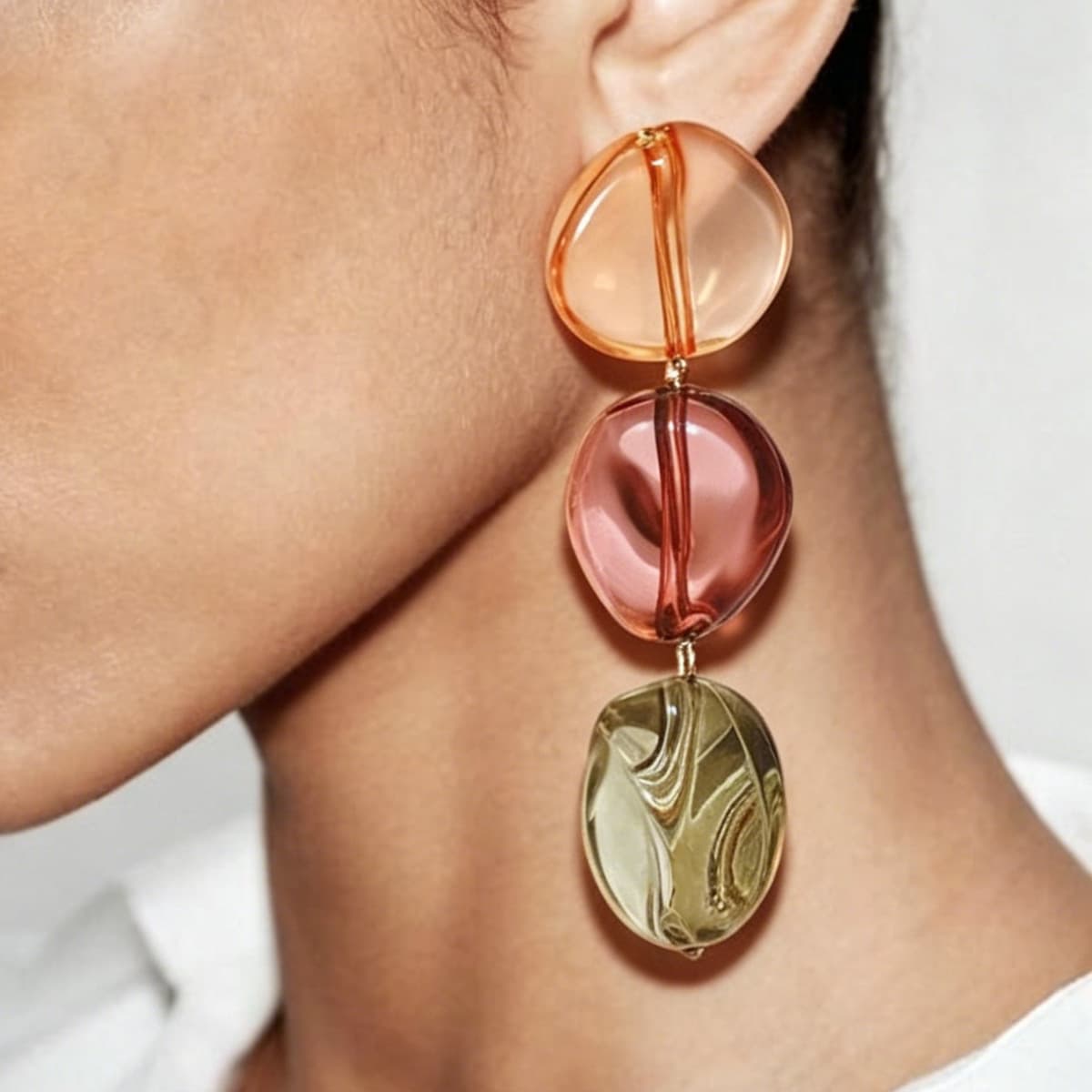 Oversized Gradient Transparent Acrylic Geometric Drop Earrings, Irregular Color Block Steel Pin Bold Niche Personality Statement Women Summer Ear Jewelry