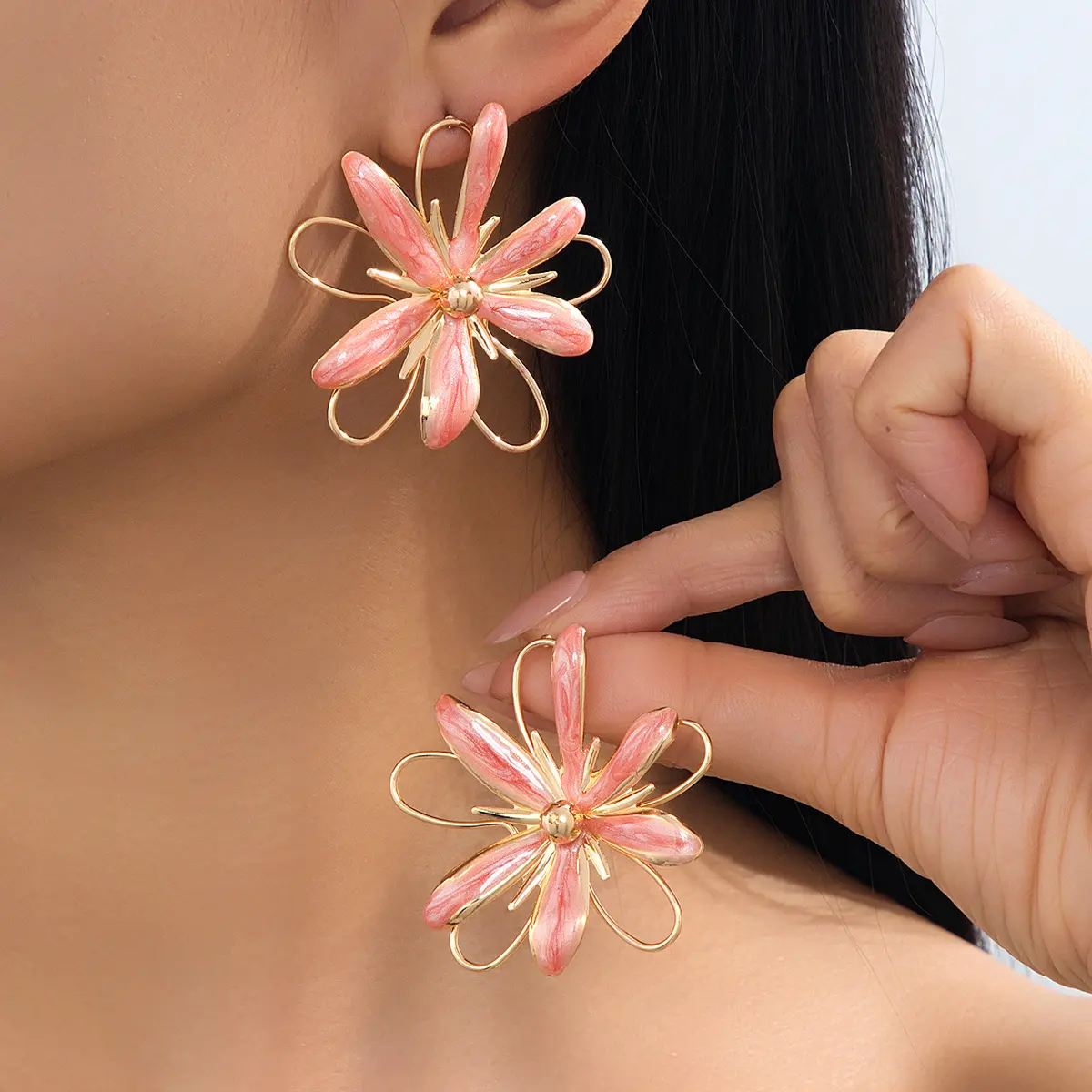 Niche Chic Hollow Enamel Flower Stud Earrings, Electroplated Iron Alloy Stainless Steel Pin Elegant Floral Statement Earrings for Women Daily Vacation Party