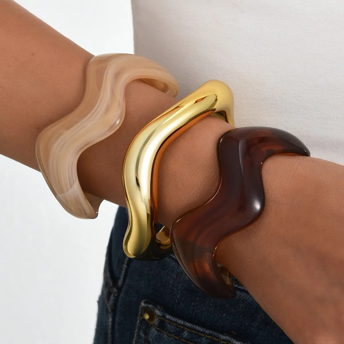 Irregular Wave Tube Acrylic Cuff Bracelet, Retro Marble Swirl Geometric Open Bangle Minimal Personality Stackable Women Summer Wrist Jewelry