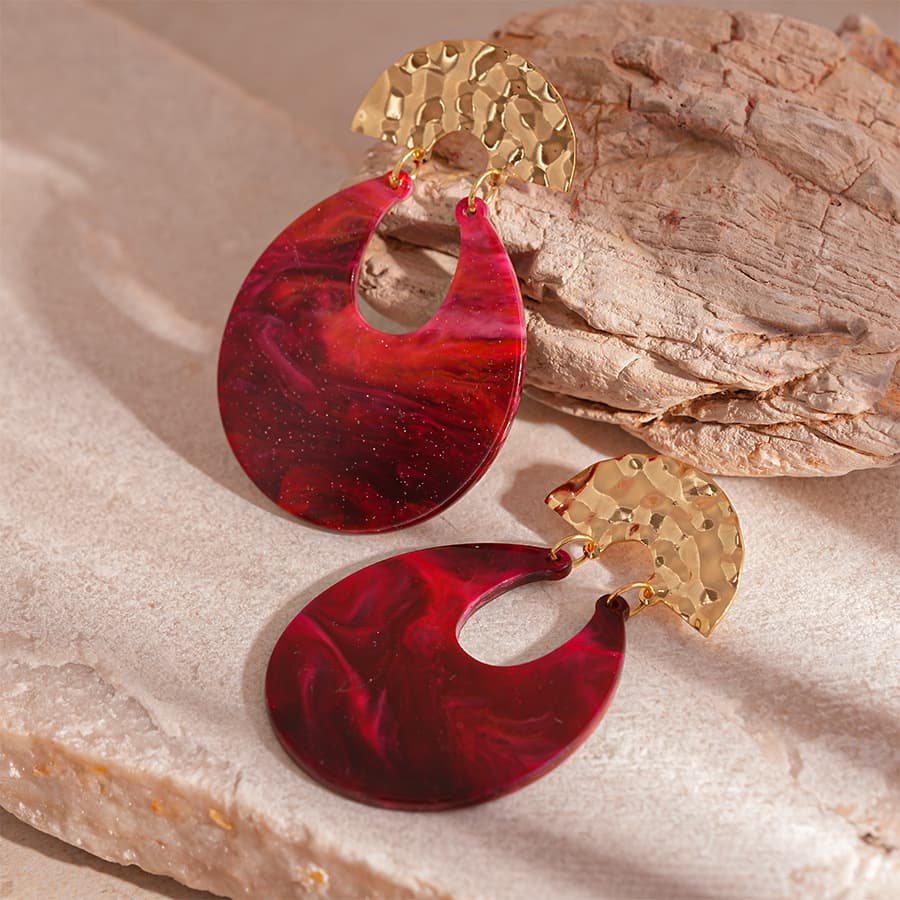 Vintage Oversized Burgundy Marbled Resin U Drop Earrings, Hammered Gold Geometric Steel Pin Bold Statement Niche High-End Ear Jewelry for Women