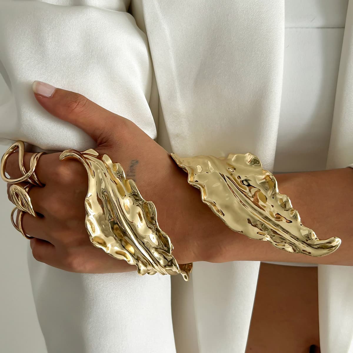 Oversized Liquid Metal Leaf Cuff Bracelet Ring Jewelry Set, Abstract Wavy Plant Shape Electroplated Zinc Alloy Bold Personality Statement Stack Accessories for Women