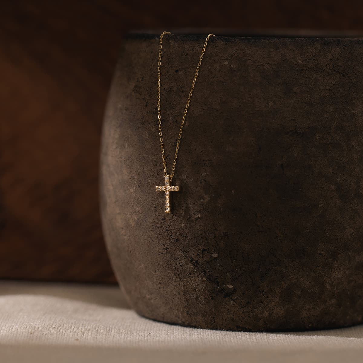 Dainty Paved Zircon Cross Pendant Necklace, 18K Gold Plated Thin Copper Collarbone Chain Minimalist Daily Commute Jewelry for Women