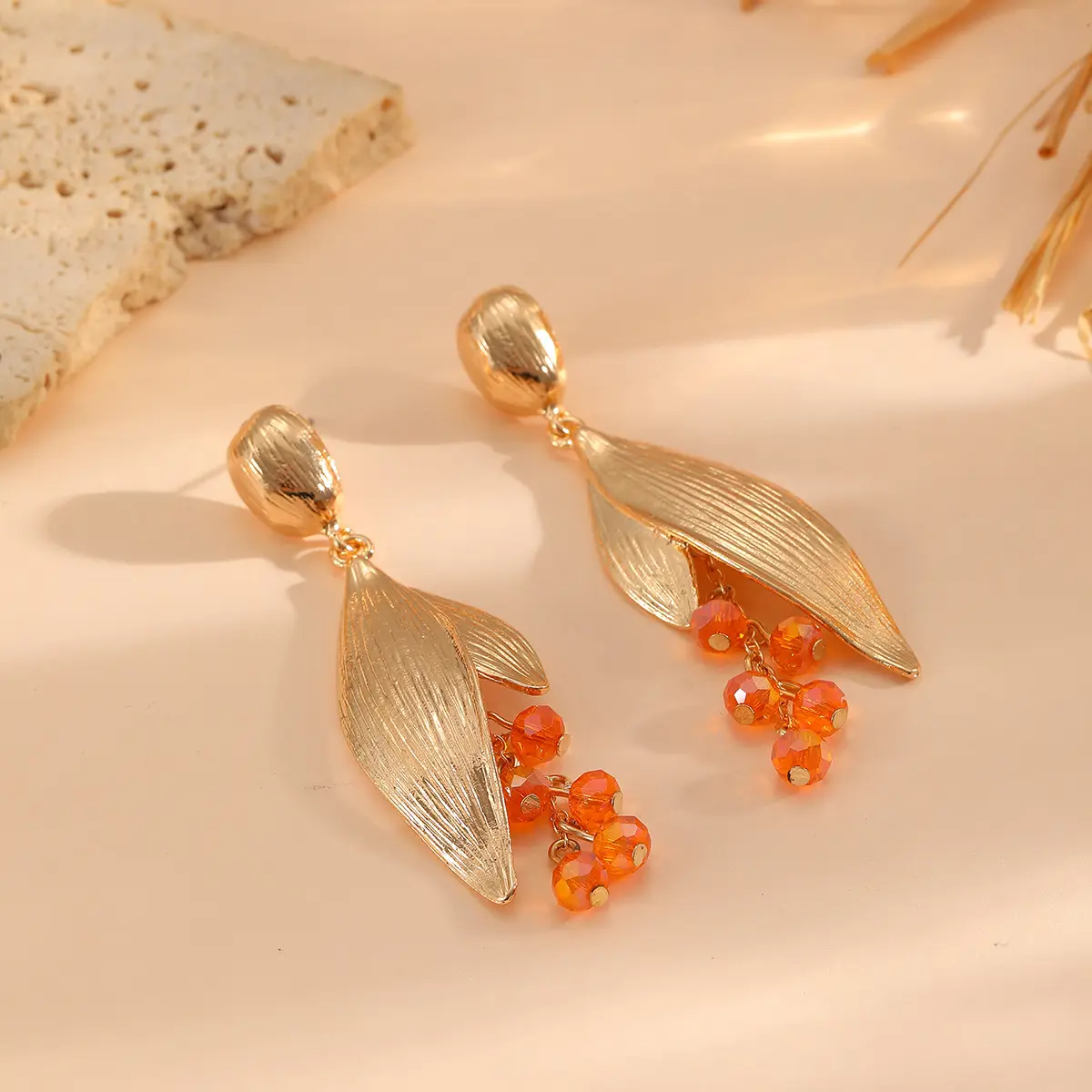 Oversized Textured Leaf Tassel Drop Earrings, Electroplated Zinc Alloy Iron Pin Minimal Cold Tone Plant Statement Fashion Commute Women Ear Jewelry