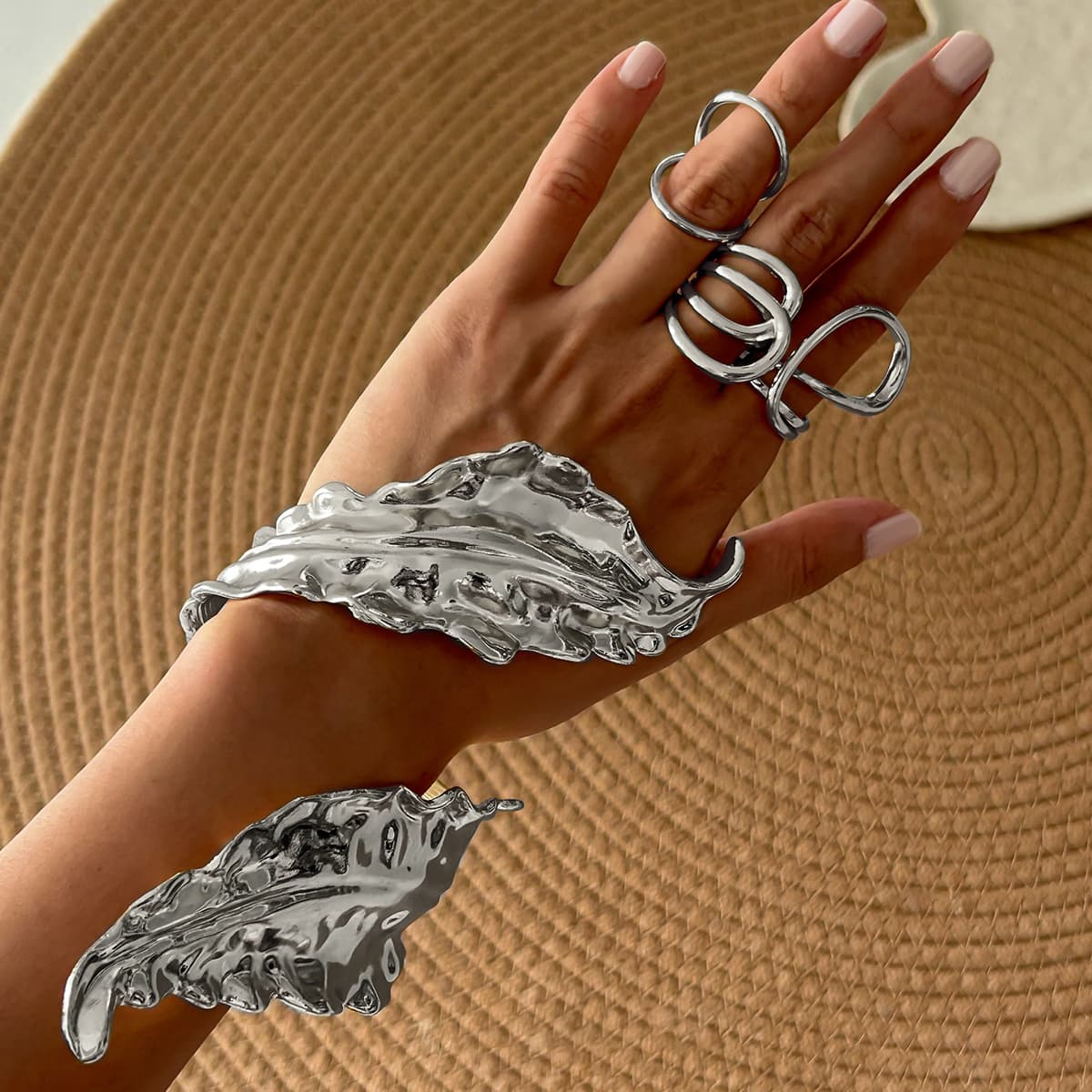 Oversized Liquid Metal Leaf Cuff Bracelet Ring Jewelry Set, Abstract Wavy Plant Shape Electroplated Zinc Alloy Bold Personality Statement Stack Accessories for Women
