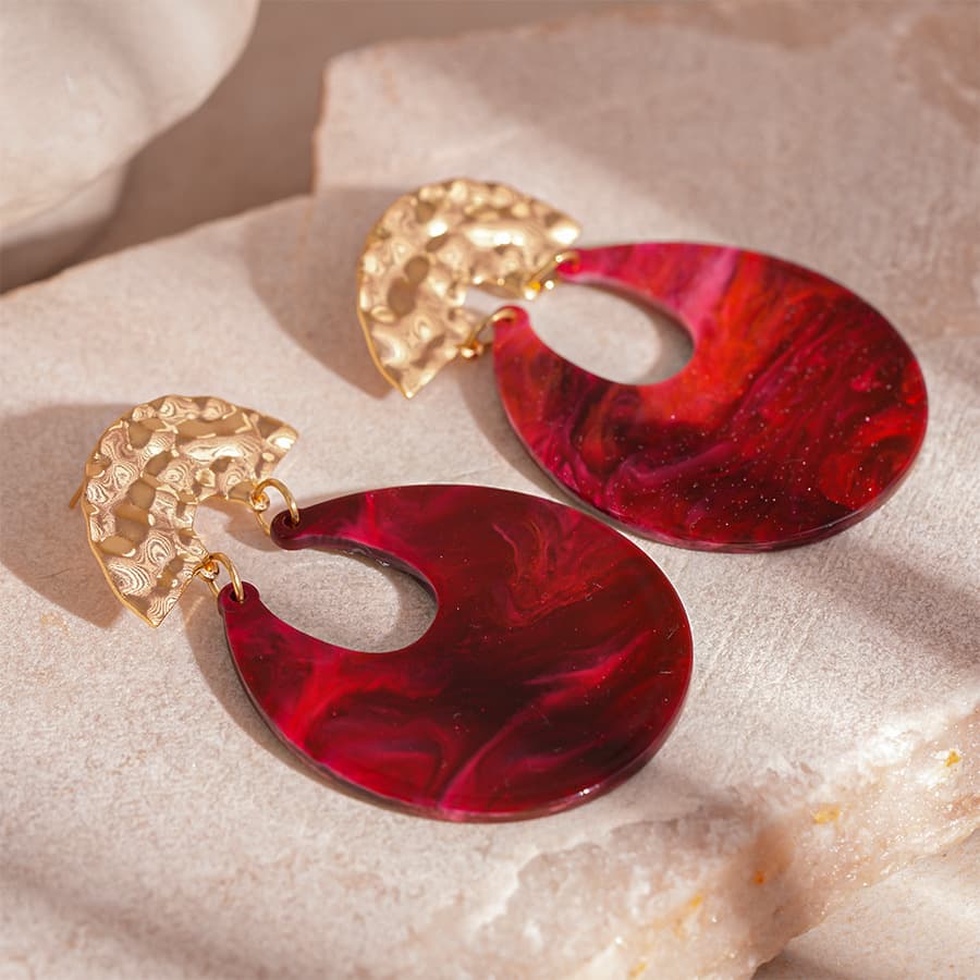 Vintage Oversized Burgundy Marbled Resin U Drop Earrings, Hammered Gold Geometric Steel Pin Bold Statement Niche High-End Ear Jewelry for Women