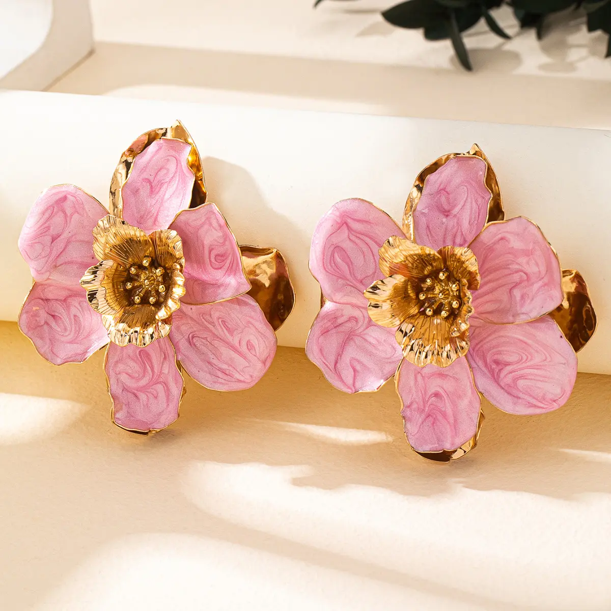 Vintage Sweet Oversized Floral Stud Earrings, Electroplated Alloy Stainless Steel Pin Elegant Minor Design Fresh Sweet Women Daily Party Ear Jewelry