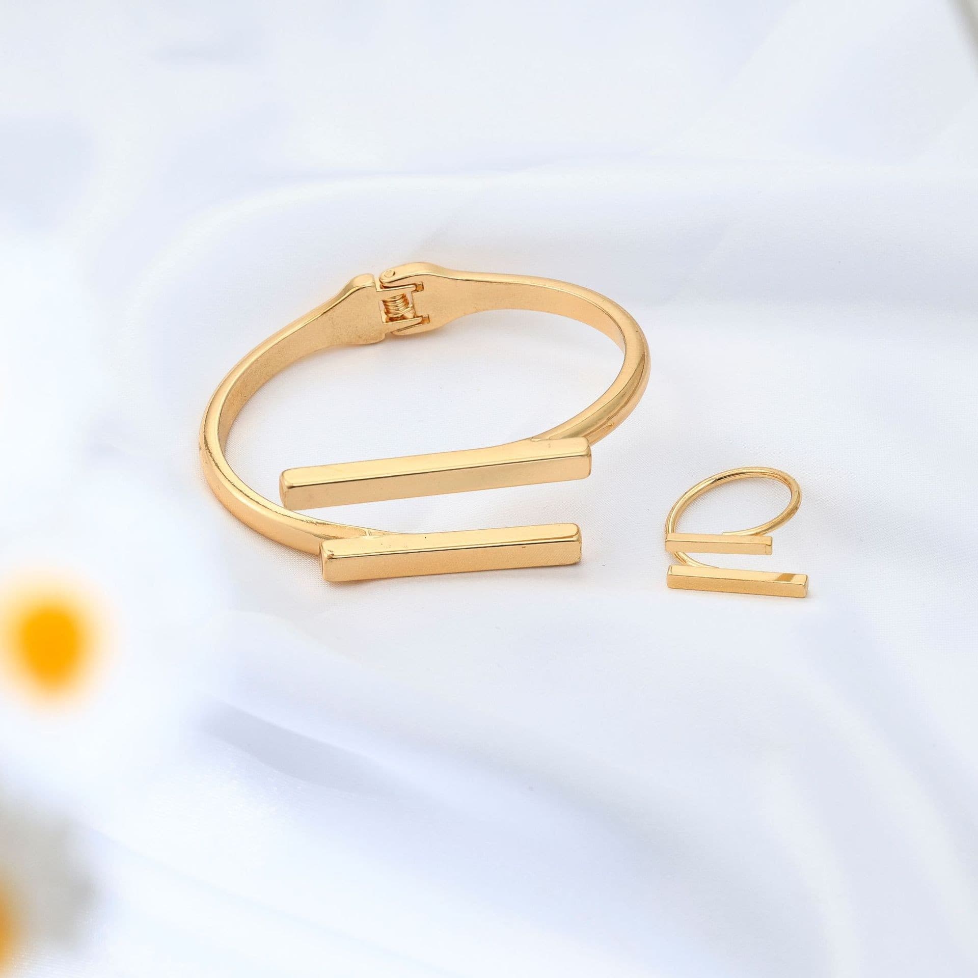 Minimal Geometric Bar Open Cuff Bracelet Ring Jewelry Set, Electroplated Alloy Square Line Adjustable OL Fashion Commute Statement Matching Jewelry for Women