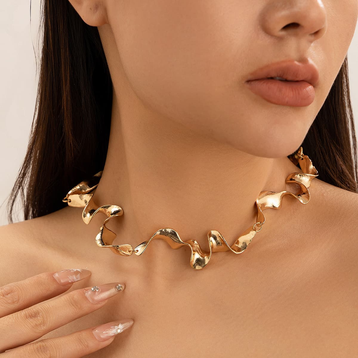 Liquid Lava Twisted Metal Choker Jewelry Set, Abstract Geometric Wave Line Collar Necklace Cuff Bracelet Minimal Cold Wind Fashion Commute Jewelry for Women