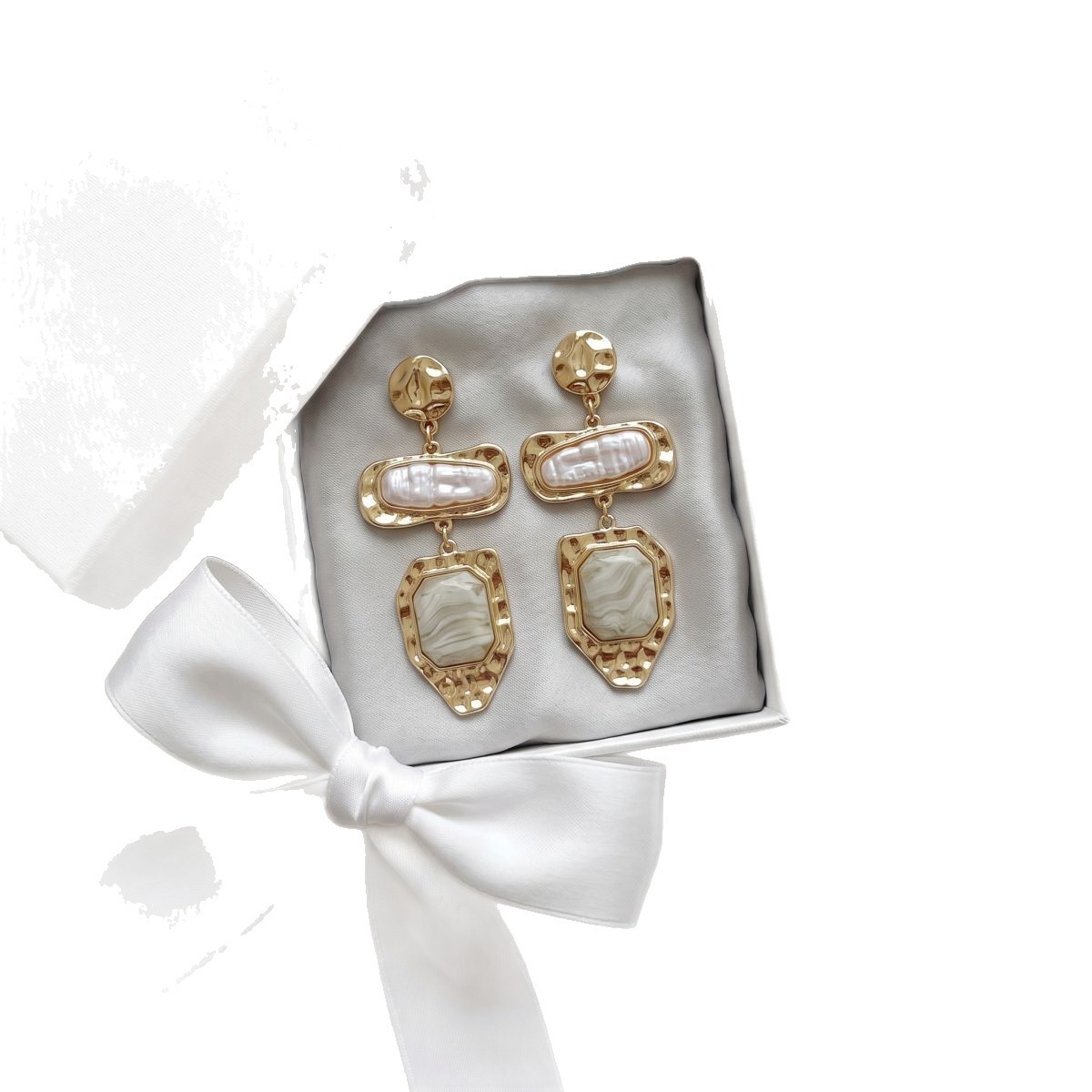 Vintage Baroque Irregular Pearl Geometric Layer Drop Earrings, Real Gold Plated Alloy Stainless Steel Pin Ins Chic Bold Statement Commute Jewelry for Women
