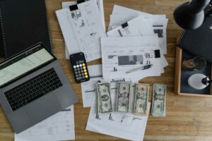 China sourcing fees include commissions, flat rates, and hourly pricing