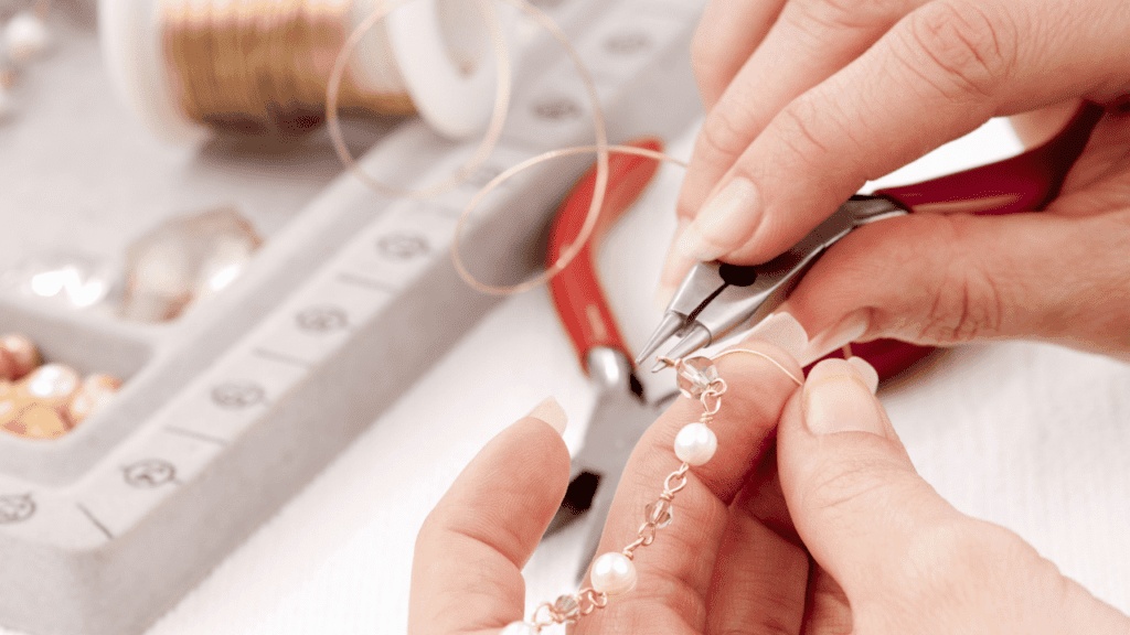 OEM vs ODM fashion accessory sourcing strategy comparison