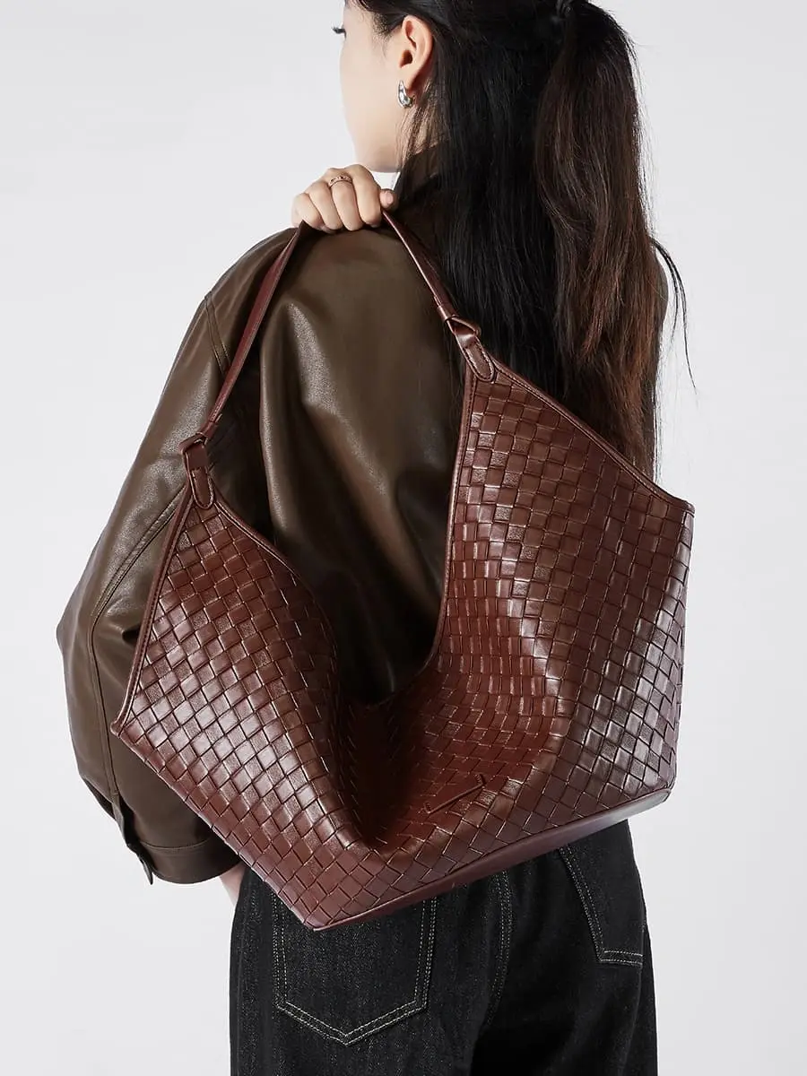 Genuine Cowhide Woven Hobo Tote Bag Large Capacity Retro European Women Shoulder Bag Daily Commute Underarm Bag